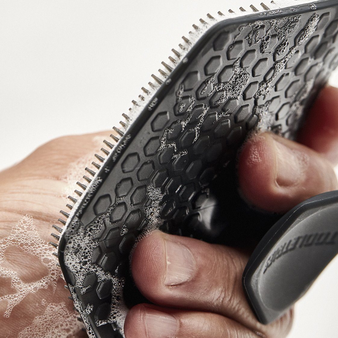 LEV™Body Scrubber